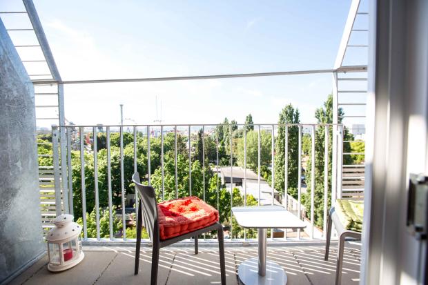 balcony of single room with view of Prater