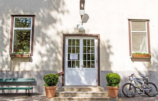 Blick auf Eingangsbereich Haus Pyrkergasse 